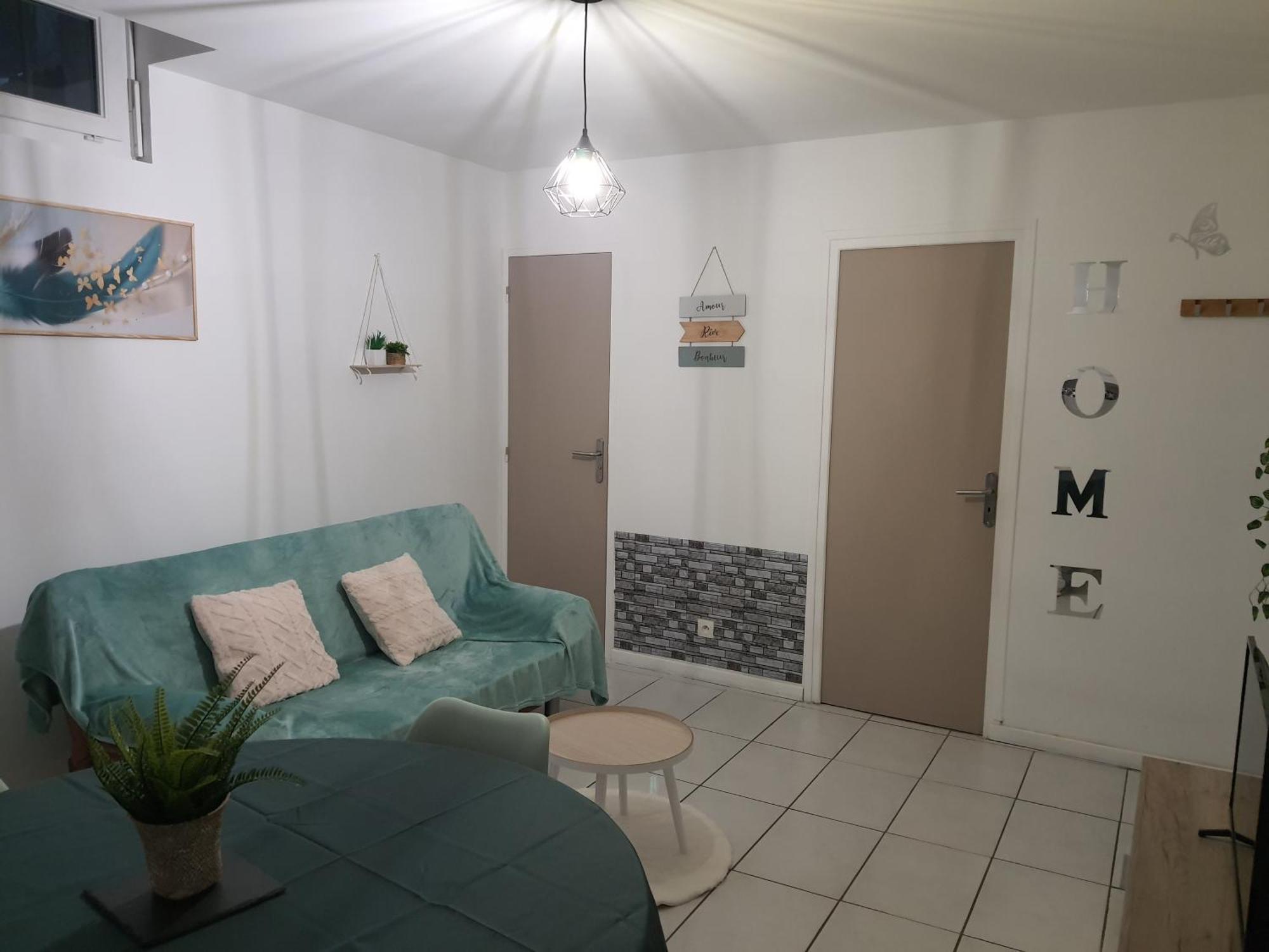 Maisonnette Abj Anneyron Buitenkant foto